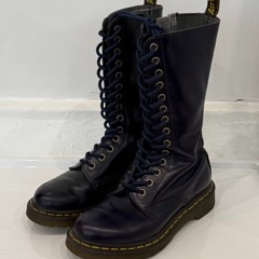 Dr. Martens Navy Boots US 5